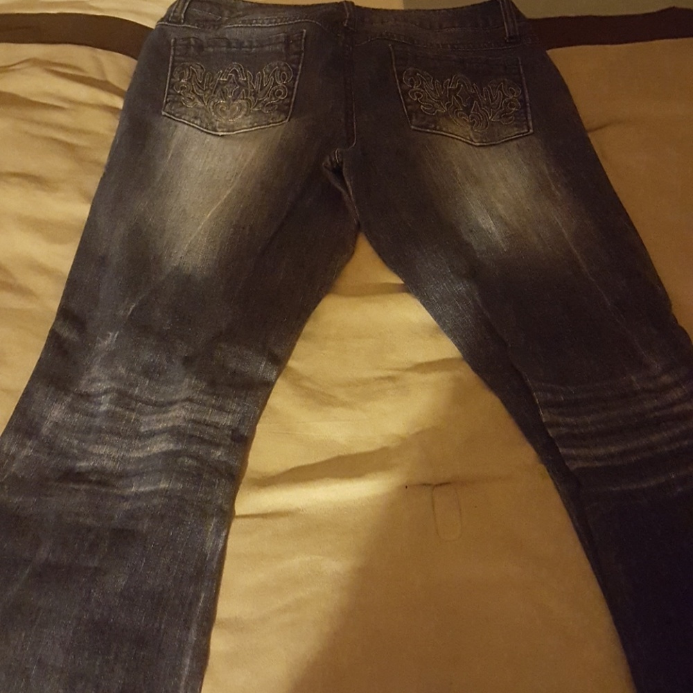 Jeans - Picture 2 of 4